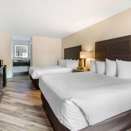 Clarion Inn & Suites Kissimmee-Lake Buena Vista South Eksteriør bilde