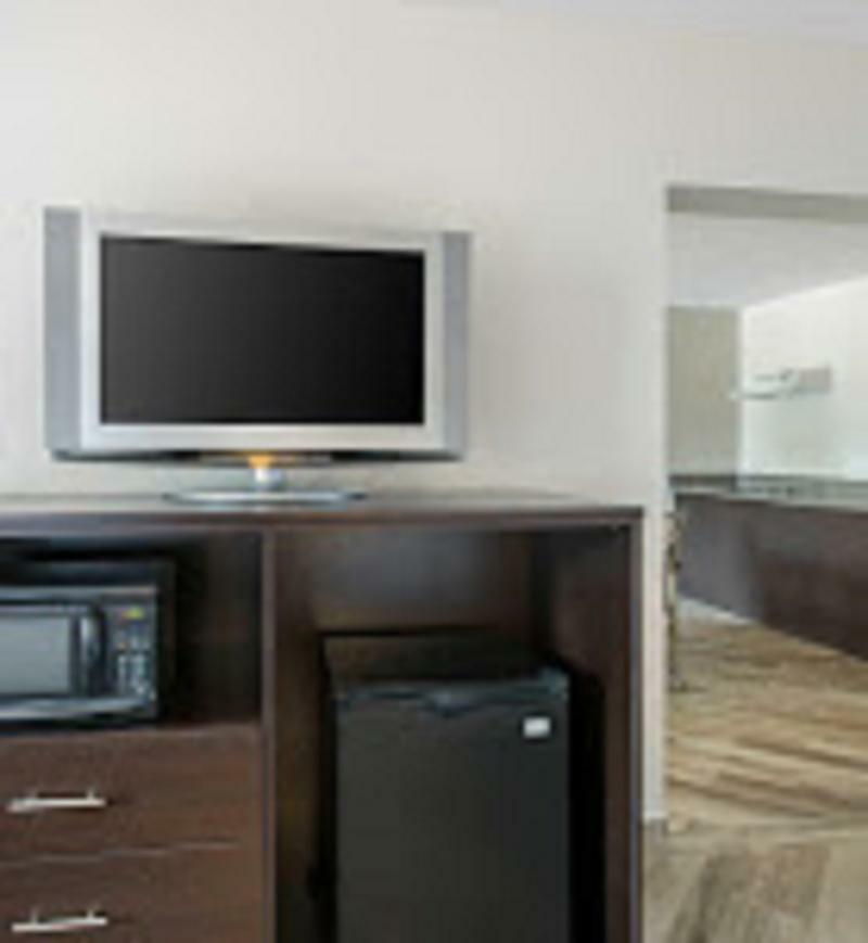 Clarion Inn & Suites Kissimmee-Lake Buena Vista South Eksteriør bilde